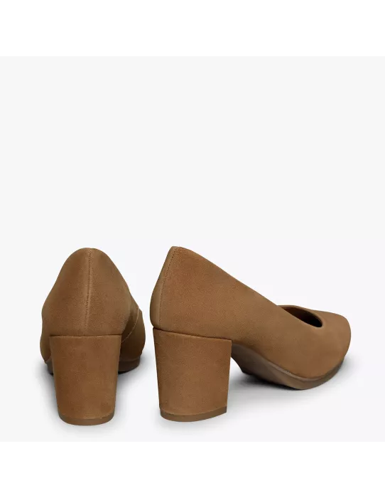 Zapatos URBAN de tacón medio camel