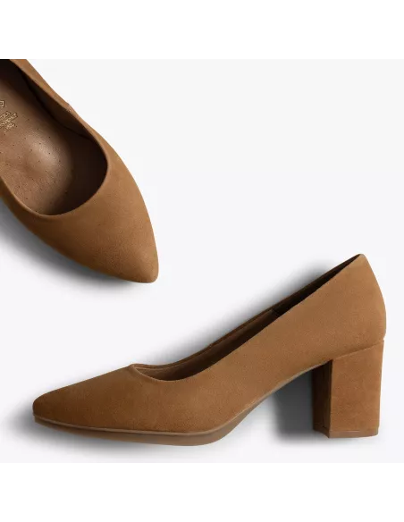 Zapatos URBAN de tacón medio camel
