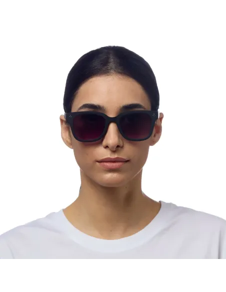 Gafas de Sol Okkia Giovanni Negro y Gris | Montura Cuadrada Soft Touch UV 400 | Maldita
