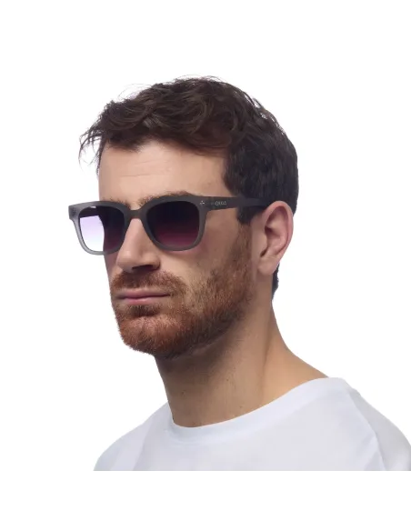Gafas de Sol Okkia Giovanni Gris | Montura Cuadrada Soft Touch UV 400 | Maldita