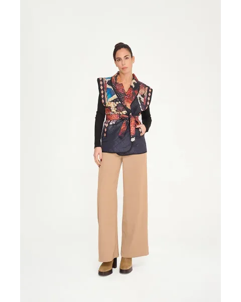 Chaleco Malalá Interior · Acolchado patchwork con cinturón