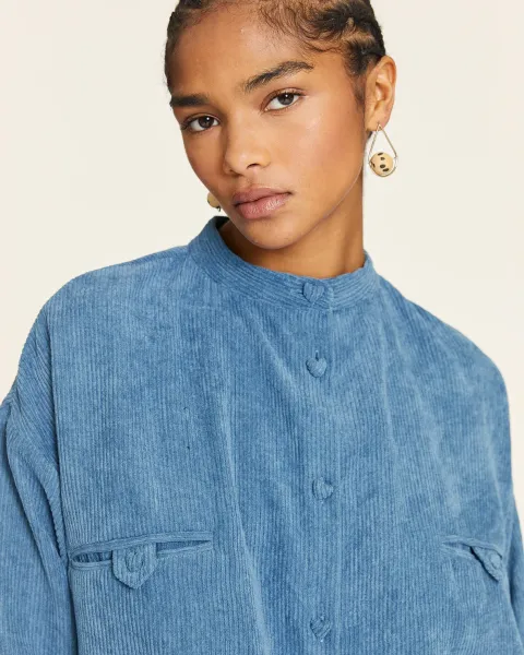 Camisa pana azul cuello mao con bolsillos · PepaLoves