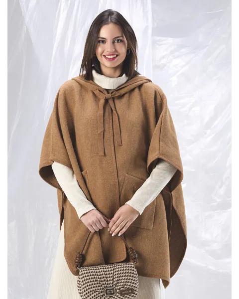 Poncho Amichi camel con capucha | Suave, cálido y versátil