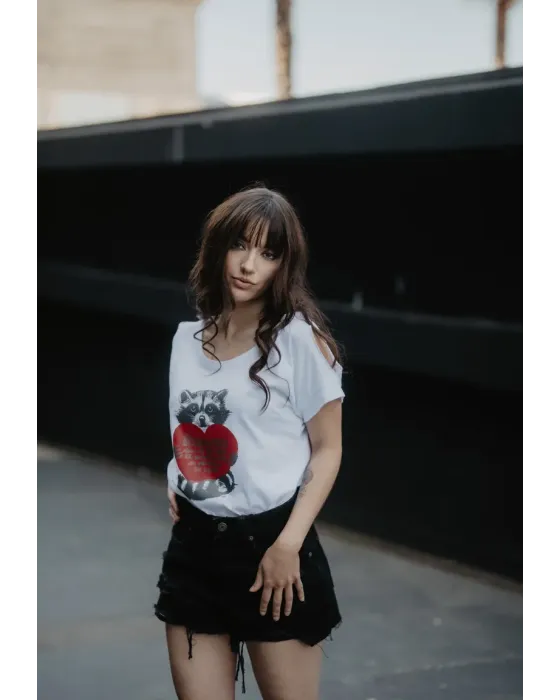 Camiseta Mapache Corazón · Animosa · Colección Amigas