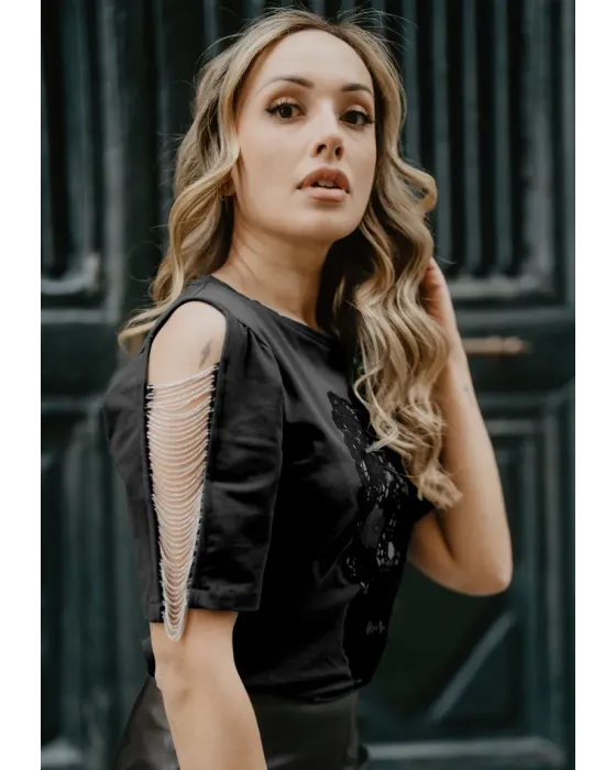 Camiseta Negra Calavera Encaje · Animosa · Colección Amigas