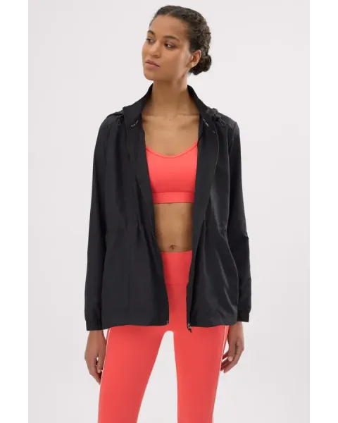 Chaqueta Cortavientos Negra Capucha | Ysabel Mora Sport