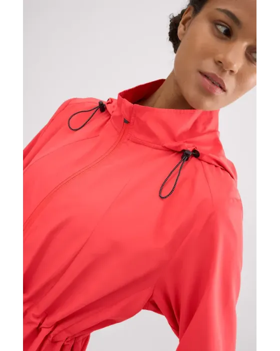Chaqueta Cortavientos Cayenne Coral Capucha | Ysabel Mora Sport