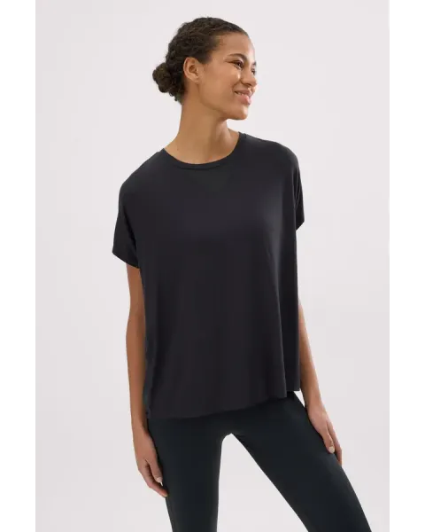 Camiseta Deportiva Fluida Negra | Ysabel Mora Sport