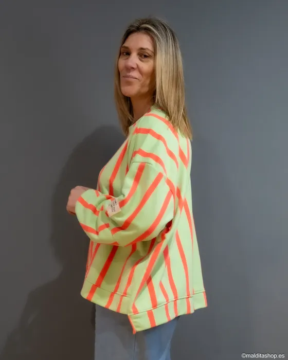 Sudadera Oversize Verde Flúor y Naranja | Esenciales de Maldita