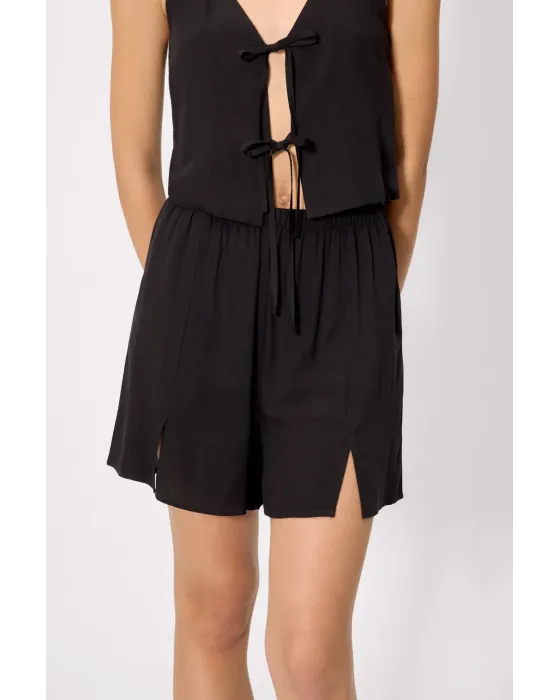 Pantalón Corto Negro Ysabel Mora | 100% Viscosa con Bolsillos