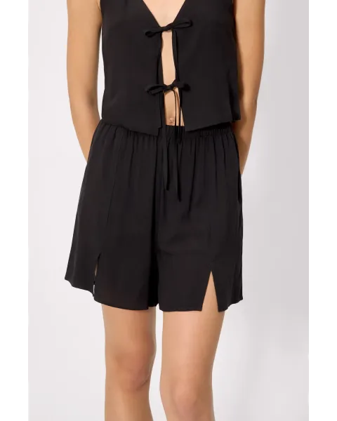 Pantalón Corto Negro Ysabel Mora | 100% Viscosa con Bolsillos