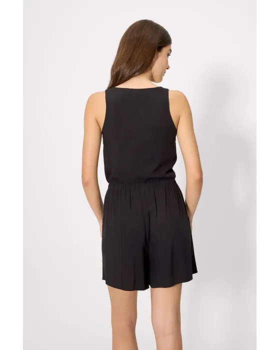Pantalón Corto Negro Ysabel Mora | 100% Viscosa con Bolsillos 2