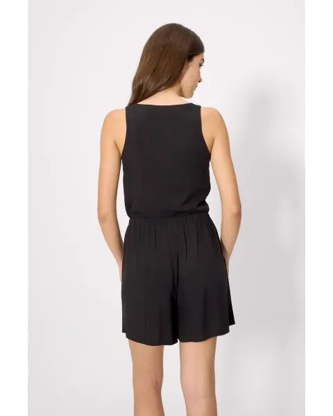 Pantalón Corto Negro Ysabel Mora | 100% Viscosa con Bolsillos