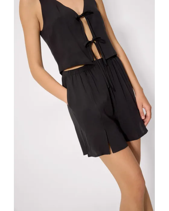 Pantalón Corto Negro Ysabel Mora | 100% Viscosa con Bolsillos