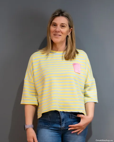 Camiseta Rayas Amarillo y Azul Claro Esenciales Maldita | Talla Única