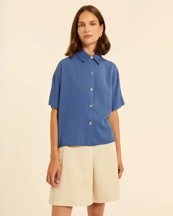 Camisa Manga Corta Pepaloves Azul | Tacto Sedoso Sostenible | Maldita