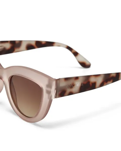 Gafas de Sol Okkia Claudia Pink Havana | Estilo Cat Eye Soft Touch UV 400 | Maldita