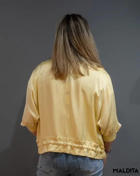 Casaco Bomber Acetinado Amarelo Suave com Bolsos | Maldita