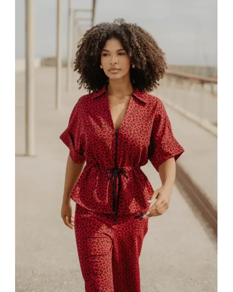 Casaco Peplum Vermelho Animal Print Amour Animosa | Maldita