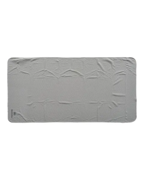 Toalla Refrigerante con Lata Cool Towel MarshMallow | Maldita