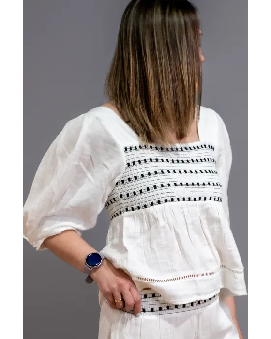 Blusa de Manga Curta Branca Bordada Boho Benome | Maldita 2