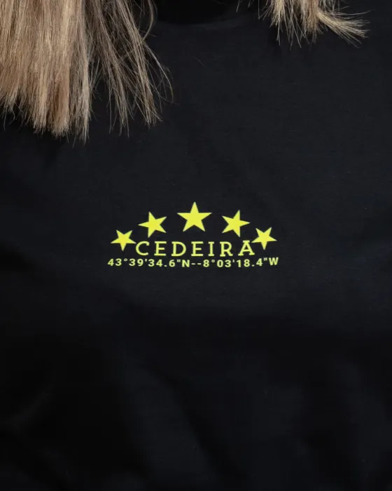 Camiseta Selo de Cedeira Coordenadas Alma y Origen | Maldita