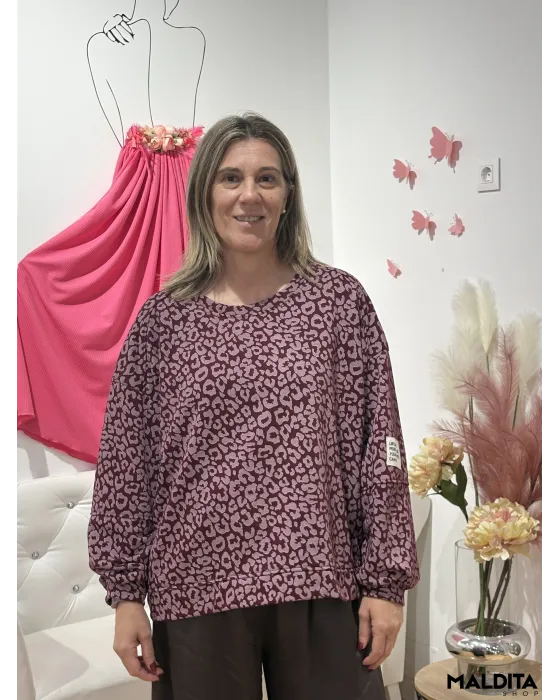 Sudadera Esenciales Animal Print Granate