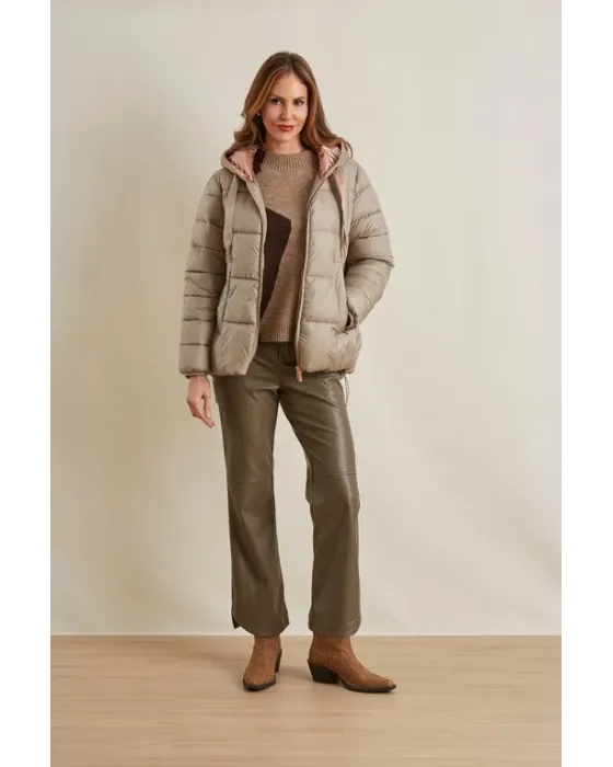 Parka Corta Amichi Capucha Beige | Chaqueta acolchada