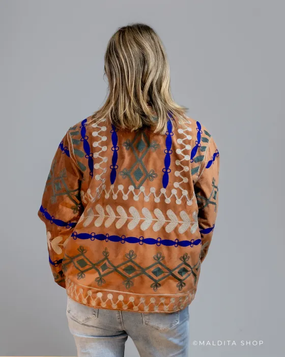 Chaqueta Suzani Bordada Marron Gris | Esenciales 2