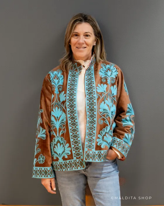 Chaqueta Suzani Bordada Marrón Turquesa | Esenciales